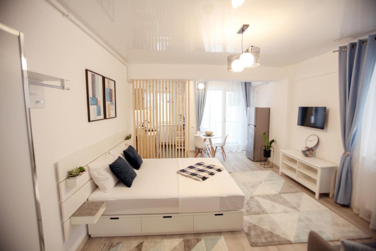 Premium Studios Mamaia Nord - Marea La 50M Năvodari Екстериор снимка