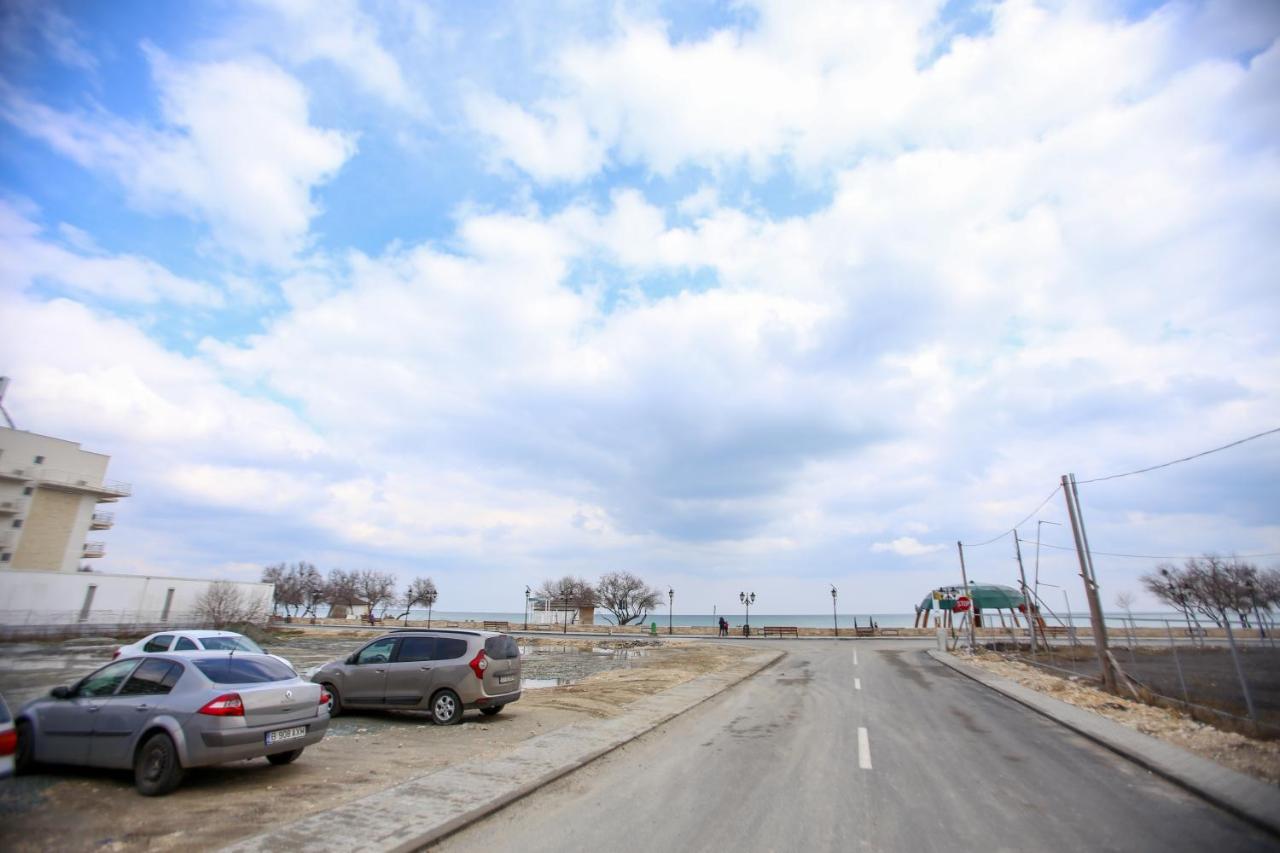 Premium Studios Mamaia Nord - Marea La 50M Năvodari Екстериор снимка