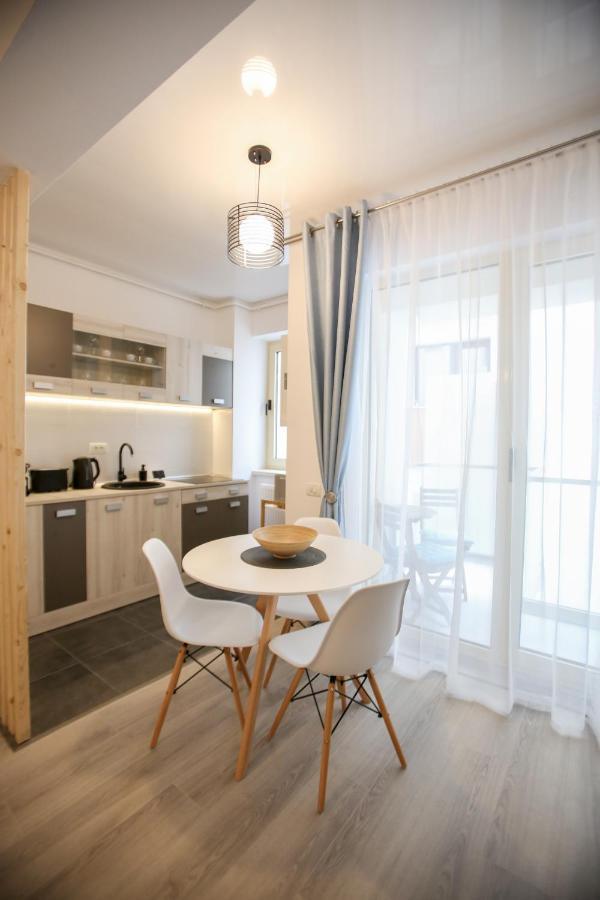 Premium Studios Mamaia Nord - Marea La 50M Năvodari Екстериор снимка